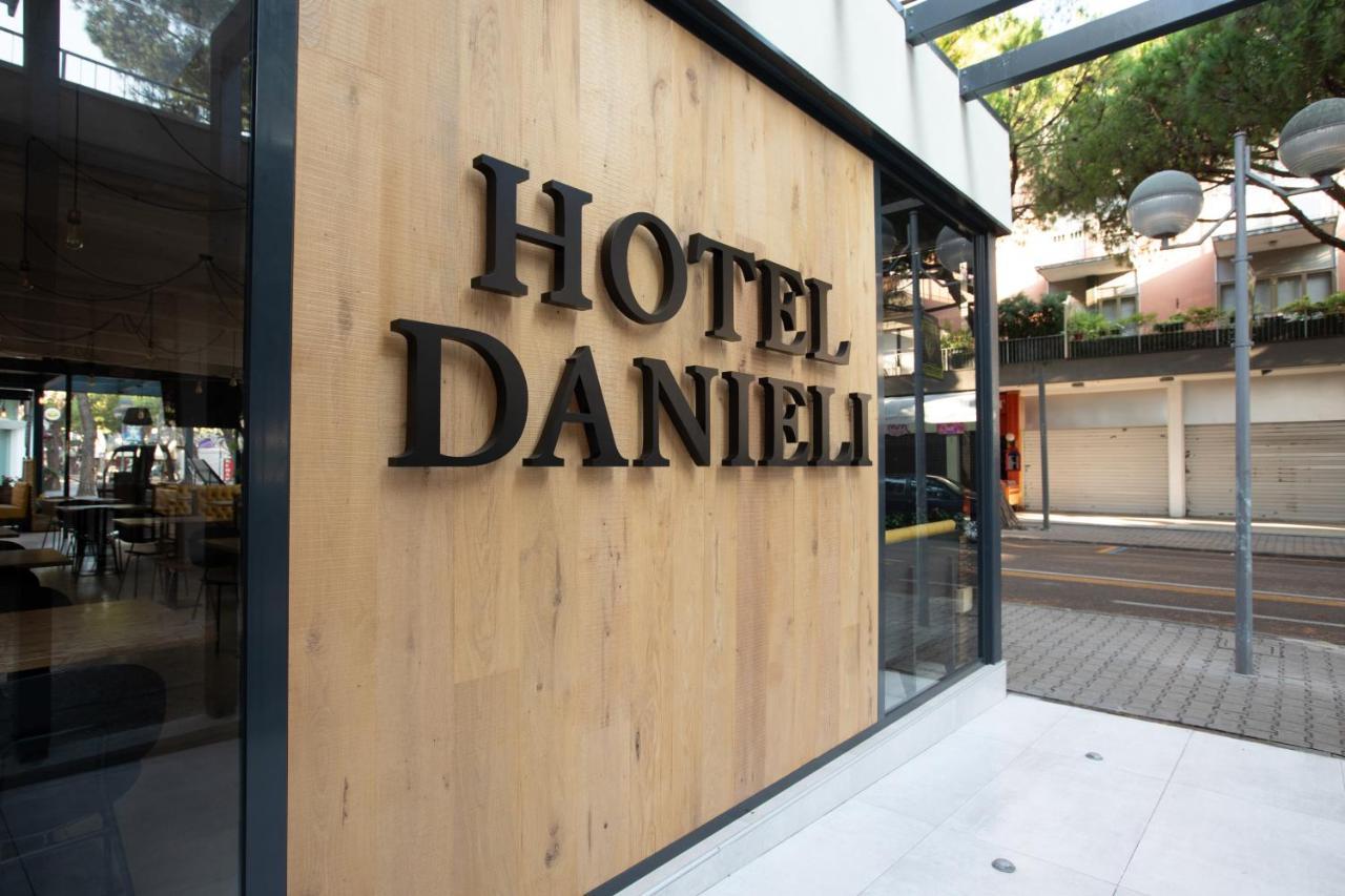 Hotel Danieli Лидо ди Йезоло Екстериор снимка