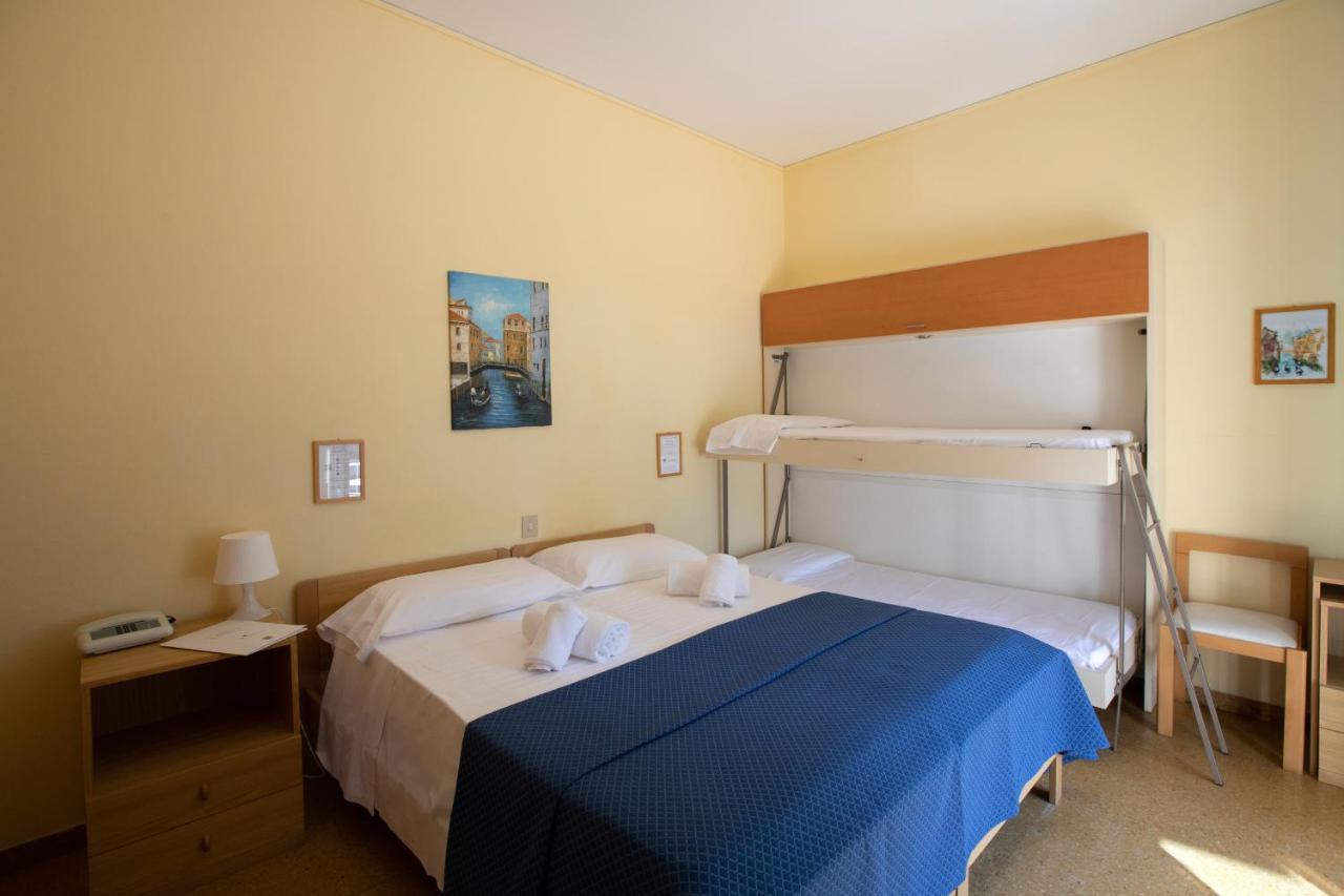 Hotel Danieli Лидо ди Йезоло Екстериор снимка