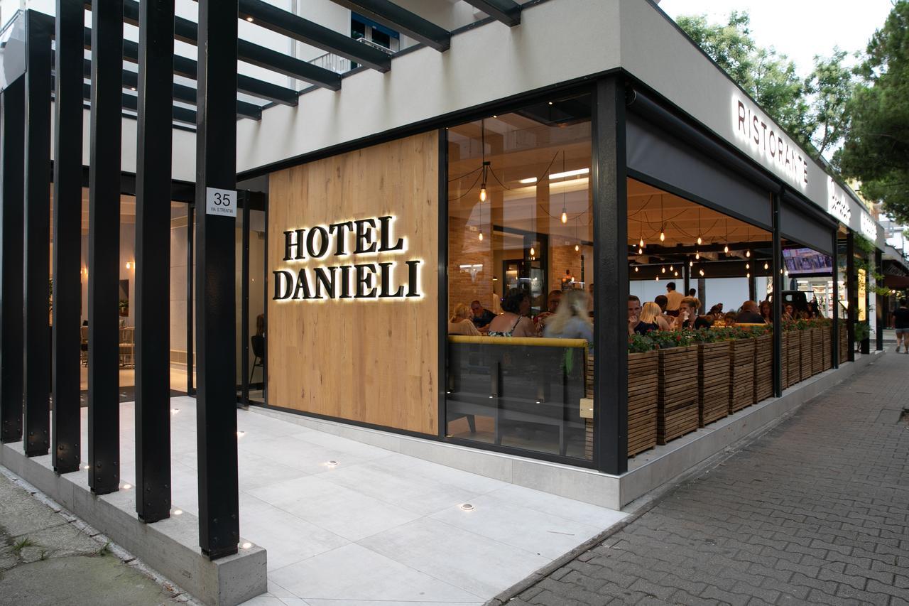 Hotel Danieli Лидо ди Йезоло Екстериор снимка
